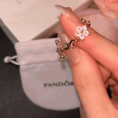 Finally, a bracelet that gets noticed