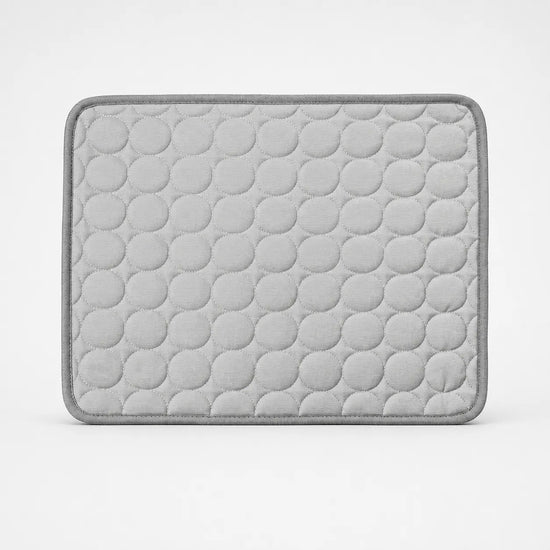 Coolabee – Cooling Mat for Dogs & Cats, No-Freeze Washable Pet Pad