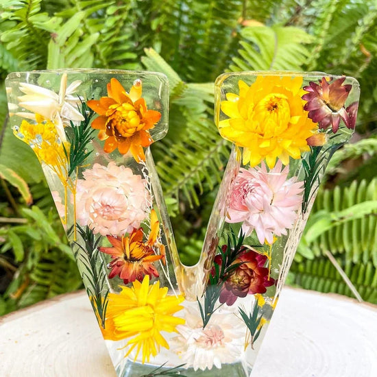 Florenza - Personalized Resin Floral Letter Light for Mum