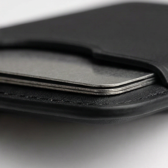 Cardlock - Trackable MagSafe Wallet