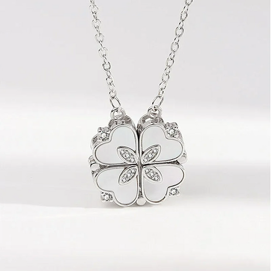 Cloverelle – Sparkling Clover Pendant Necklace