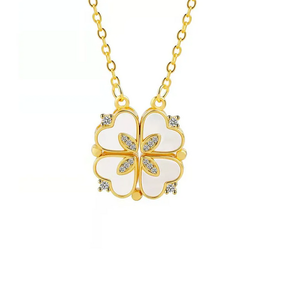Cloverelle – Sparkling Clover Pendant Necklace