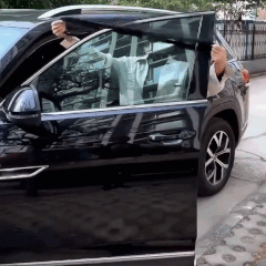 Finally, a car shade that actually stays